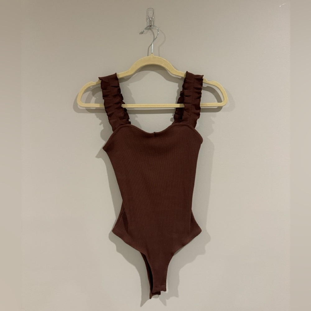 NWT Francesca’s Ribbed Bodysuit